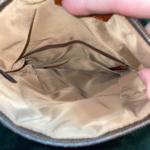 Host Pick Dooney and Bourke Wristlet. - Picture 3 of 11